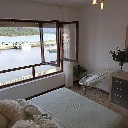 Piso Frente Al Mar, O Barqueiro * Porto do Barqueiro