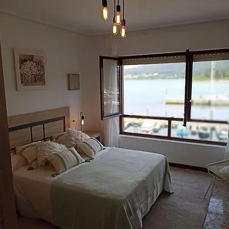 Piso Frente Al Mar, O Barqueiro * Porto do Barqueiro